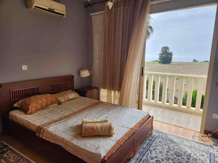 Budget Escape To The Seaside Larnaca Exterior photo