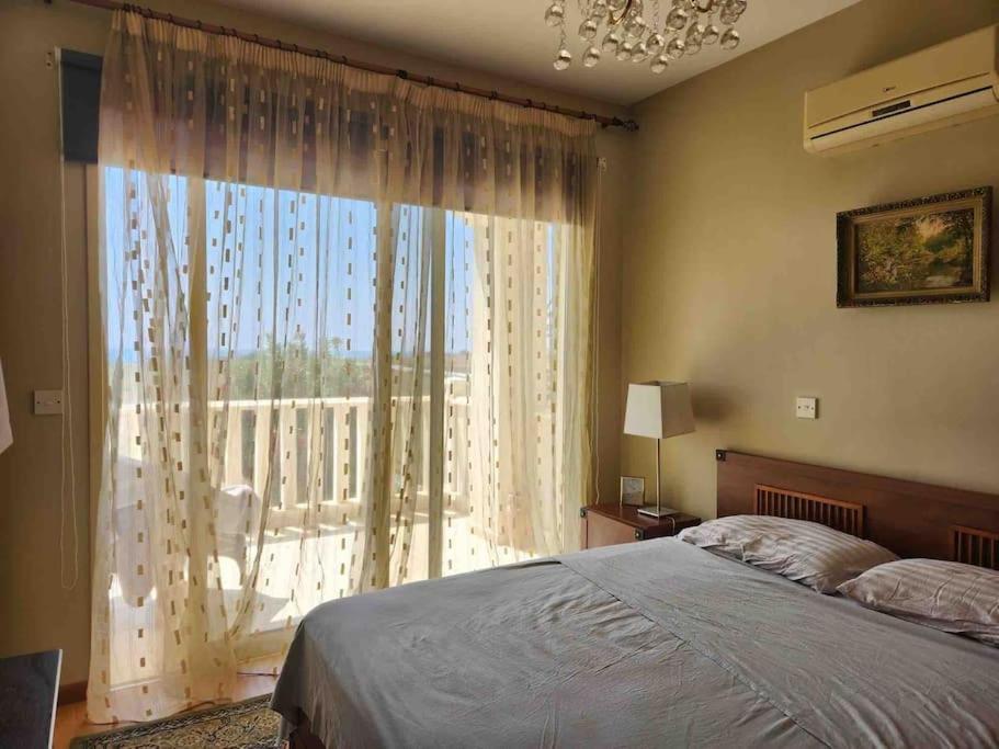 Budget Escape To The Seaside Larnaca Exterior photo